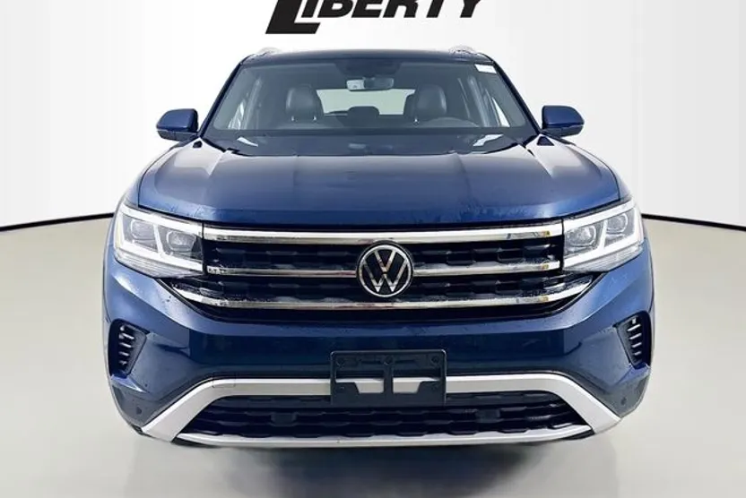 2022 Volkswagen Atlas Cross Sport SE Technology photo 1