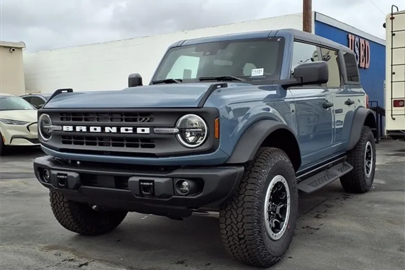 2025 Ford Bronco Big Bend photo 1