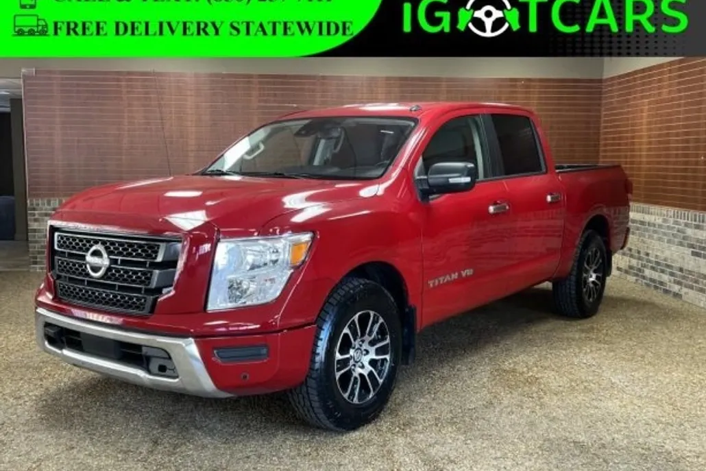 2020 Nissan Titan SV photo 1