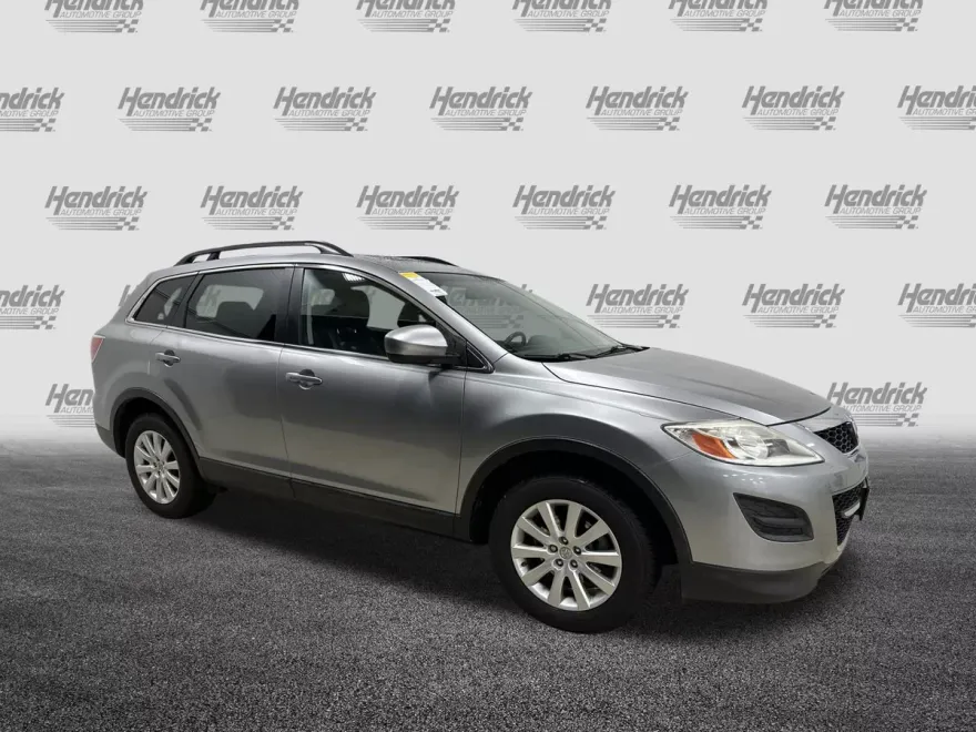 2010 Mazda CX-9 Touring photo 1