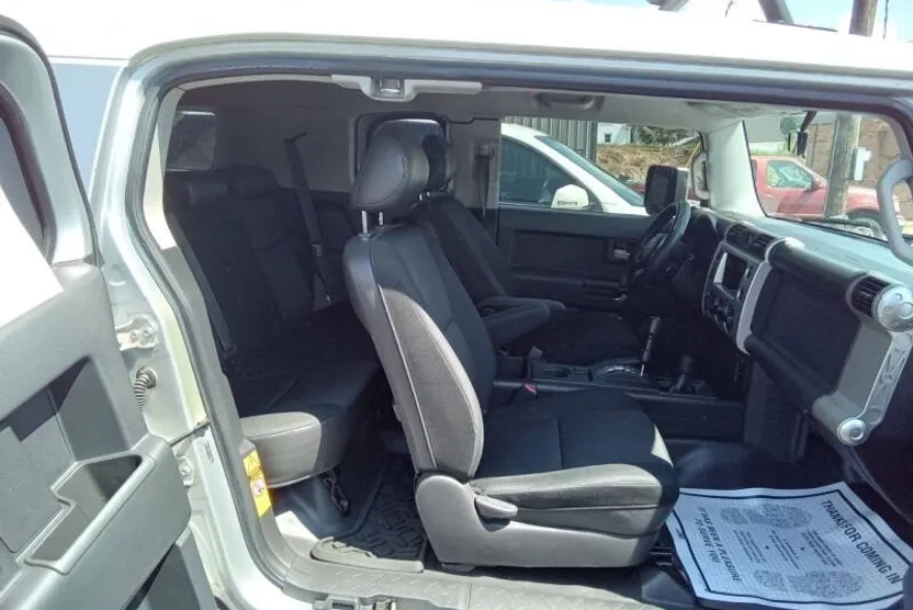 2007 Toyota FJ Cruiser Base photo 1