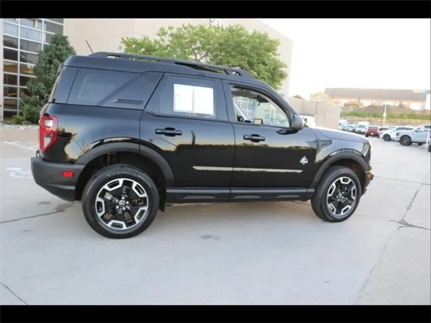 2024 Ford Bronco Sport Outer Banks photo 1