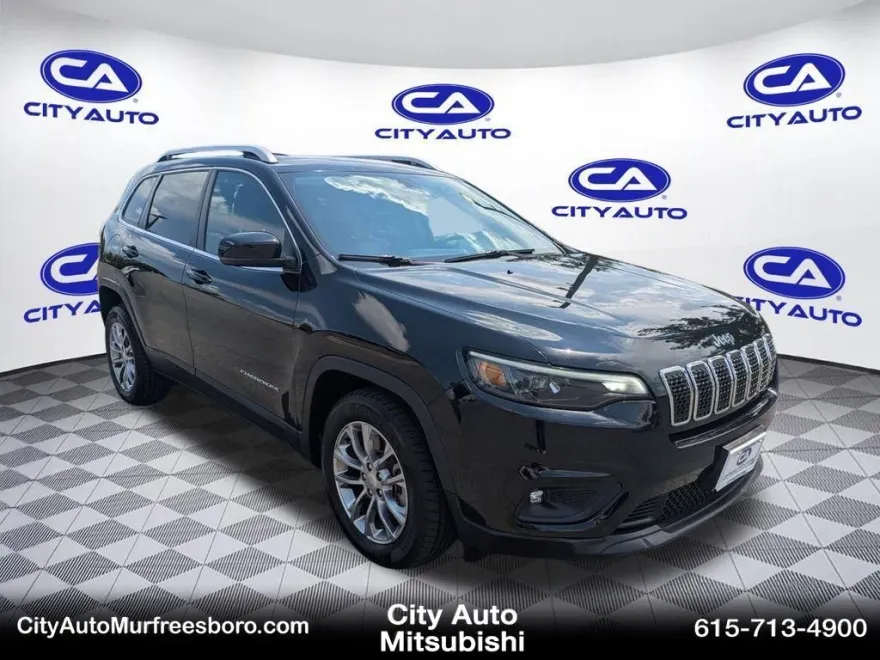2019 Jeep Cherokee Latitude photo 1
