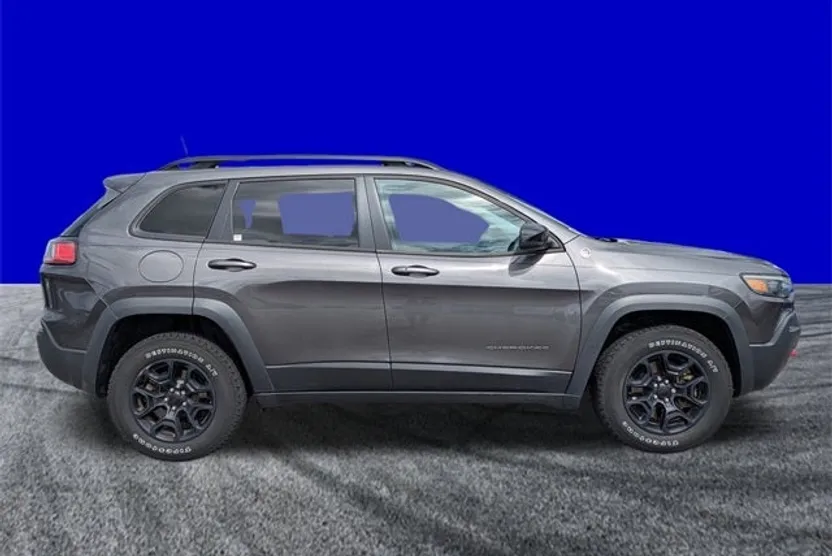 2022 Jeep Cherokee Trailhawk photo 1