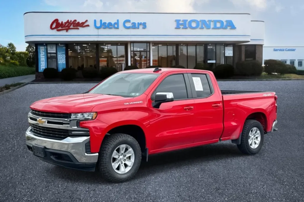 2019 Chevrolet Silverado 1500 LT photo 1