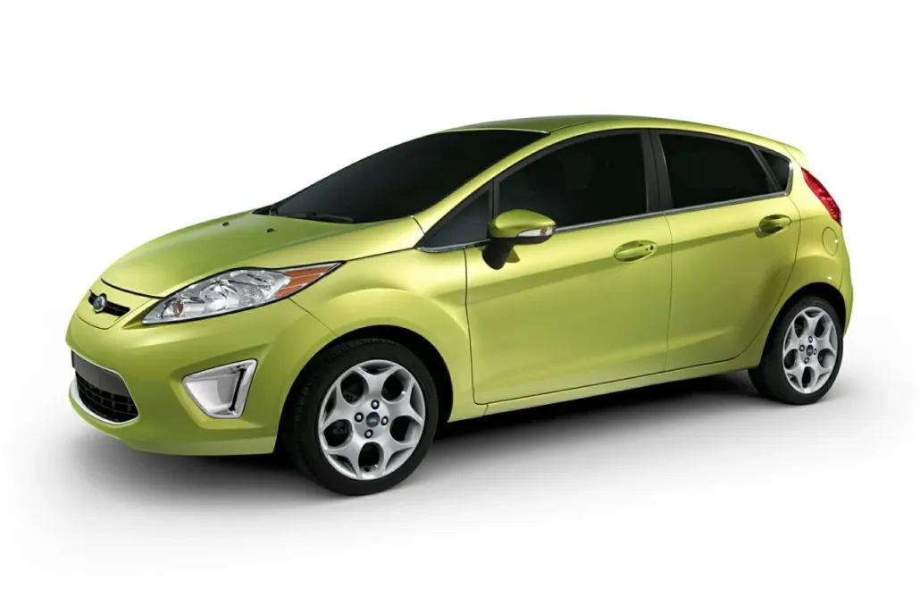 2013 Ford Fiesta SE photo 1