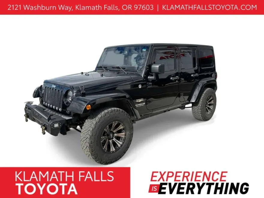 2015 Jeep Wrangler Unlimited Sahara photo 1