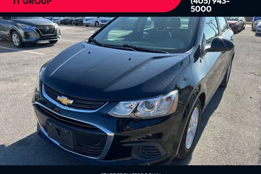 2019 Chevrolet Sonic Premier photo 1