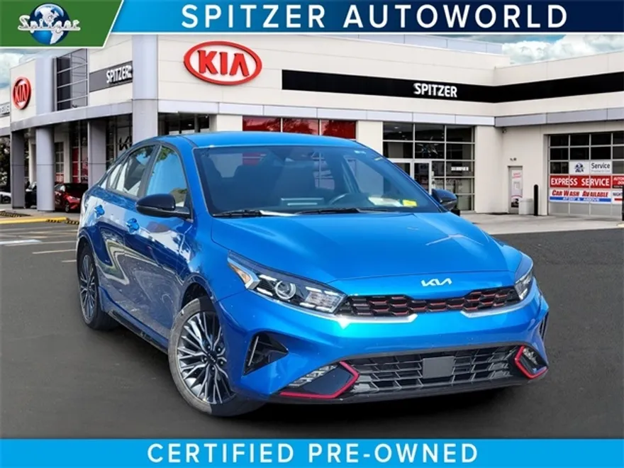 2024 Kia Forte GT-Line photo 1