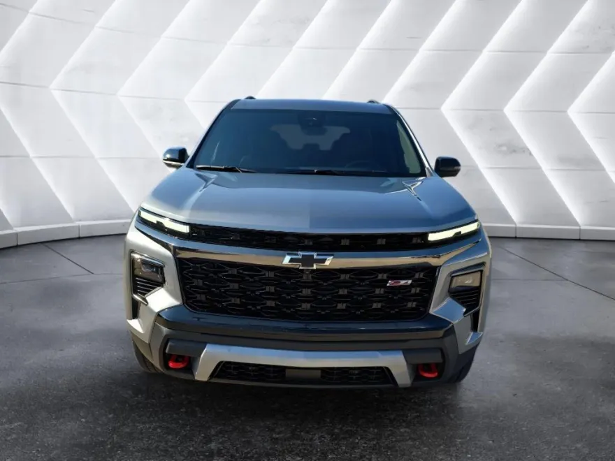 2026 Chevrolet Traverse Z71 photo 1