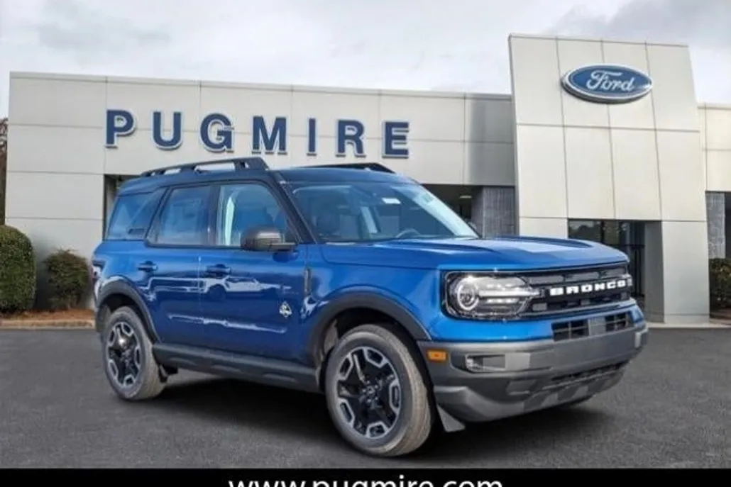 2024 Ford Bronco Sport Outer Banks photo 1