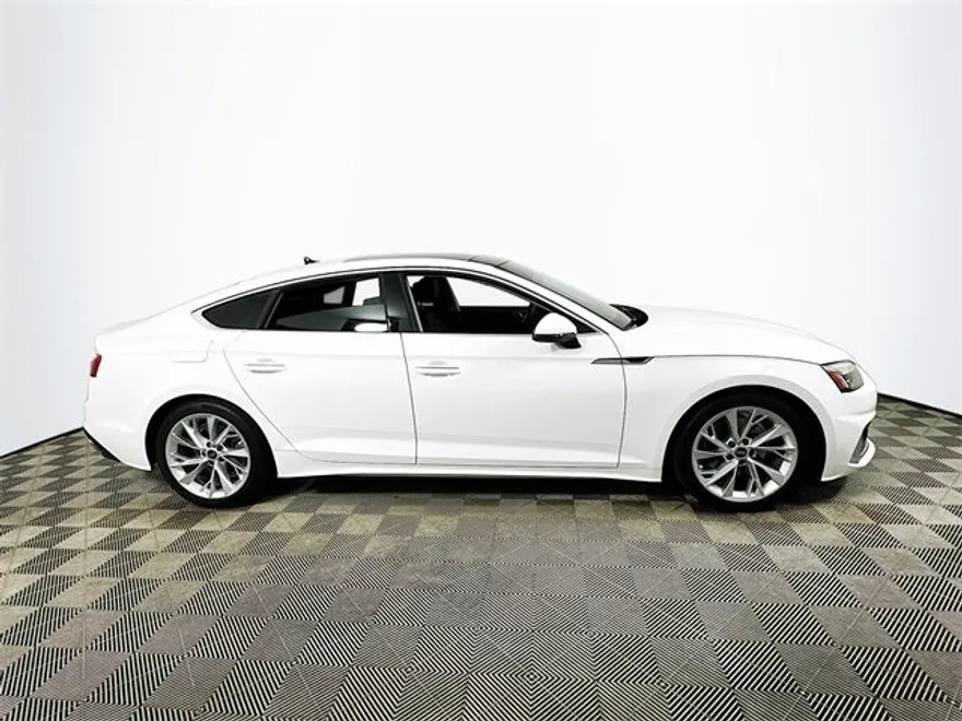 2023 Audi A5 Premium Plus Quattro photo 1