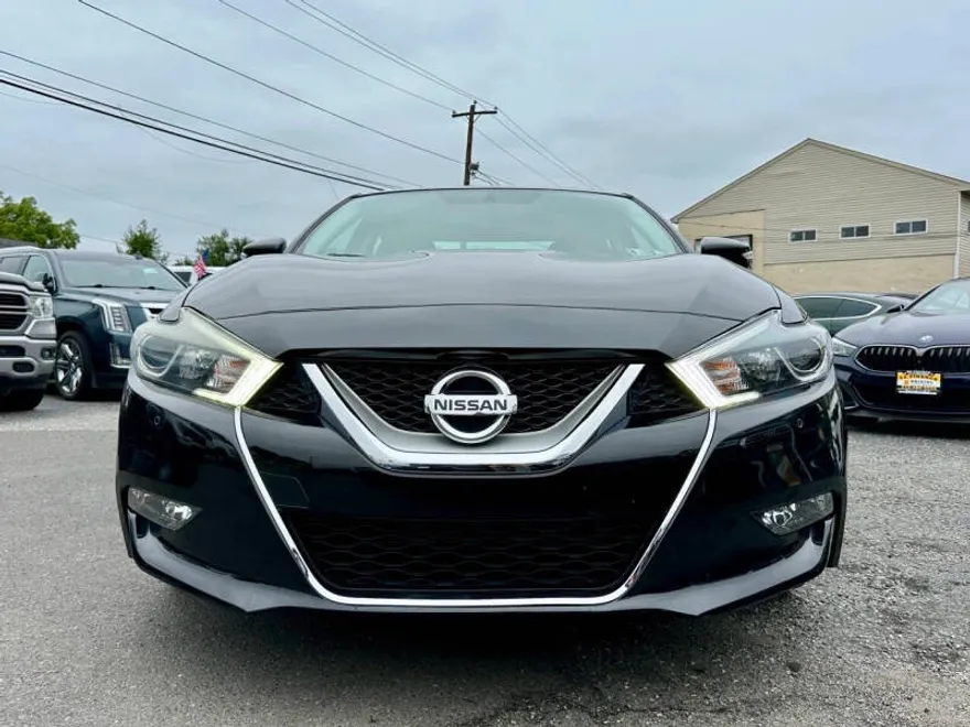 2017 Nissan Maxima SL photo 1