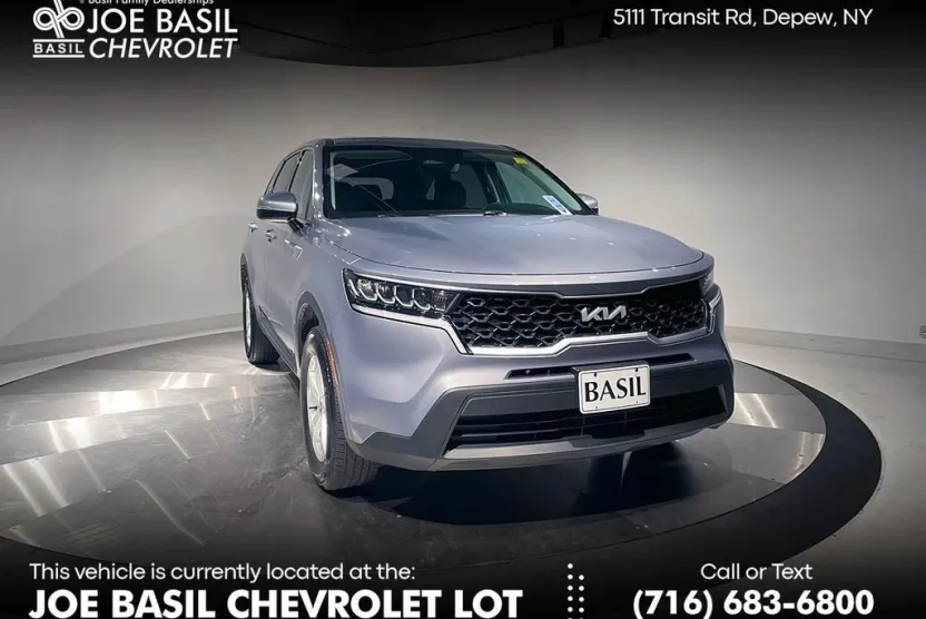 2022 Kia Sorento LX photo 1