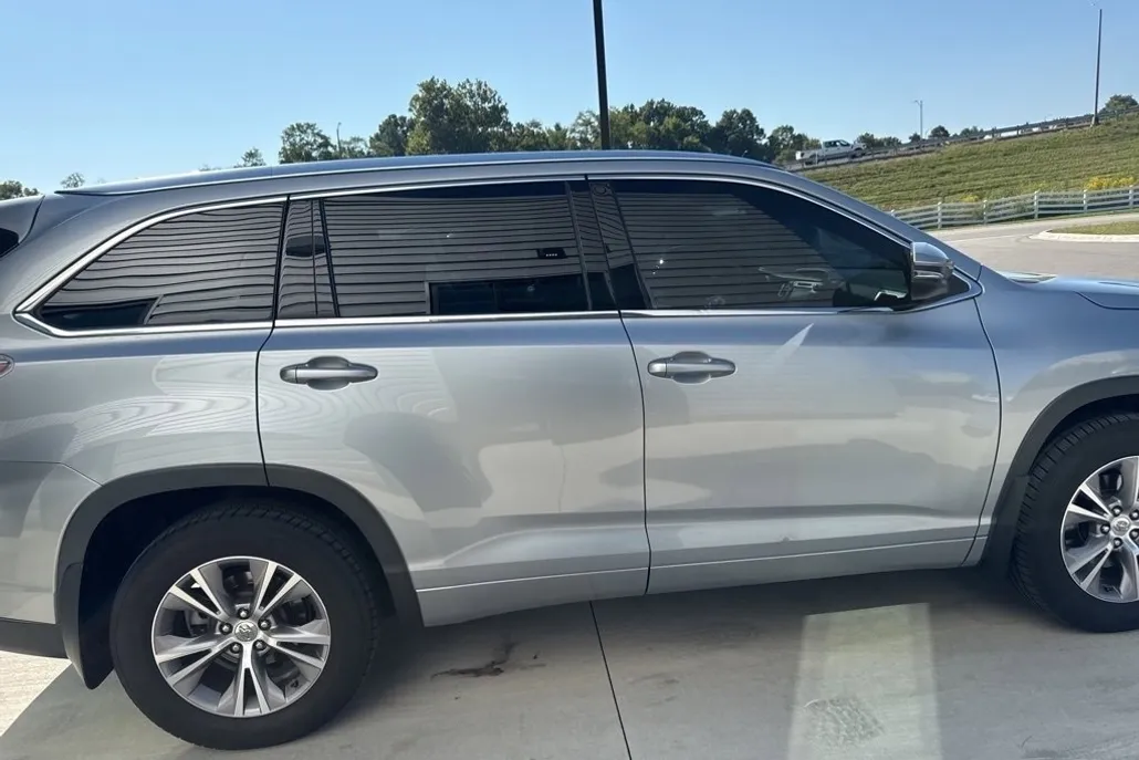 2014 Toyota Highlander XLE photo 1