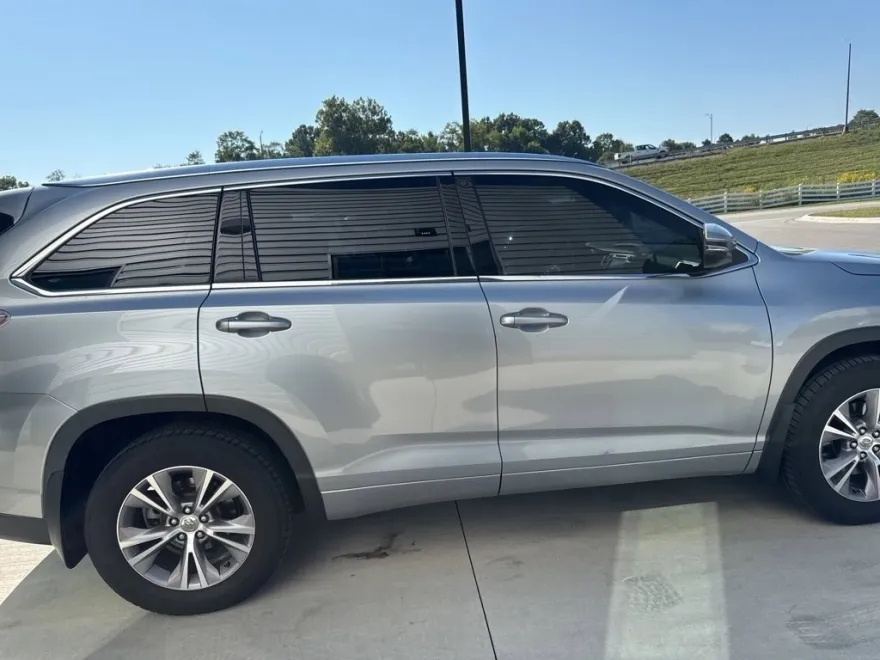 2014 Toyota Highlander XLE photo 1