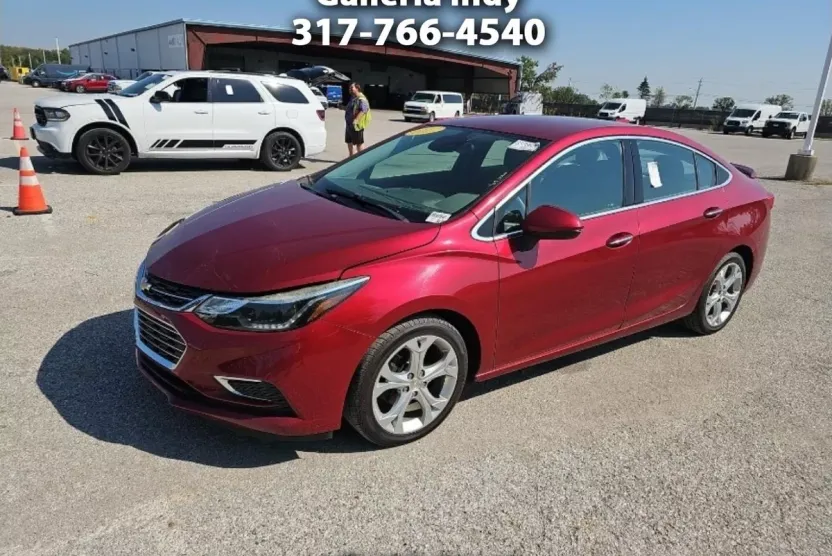2017 Chevrolet Cruze Premier photo 1