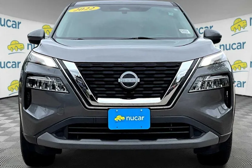 2022 Nissan Rogue SV photo 1