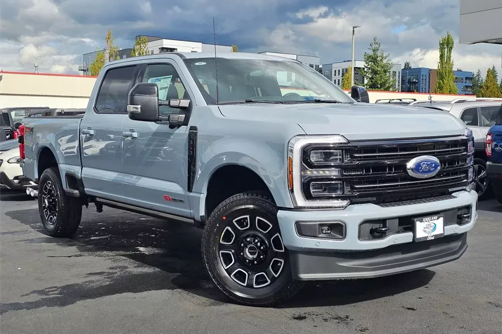 2026 Ford F-350 Platinum photo 1