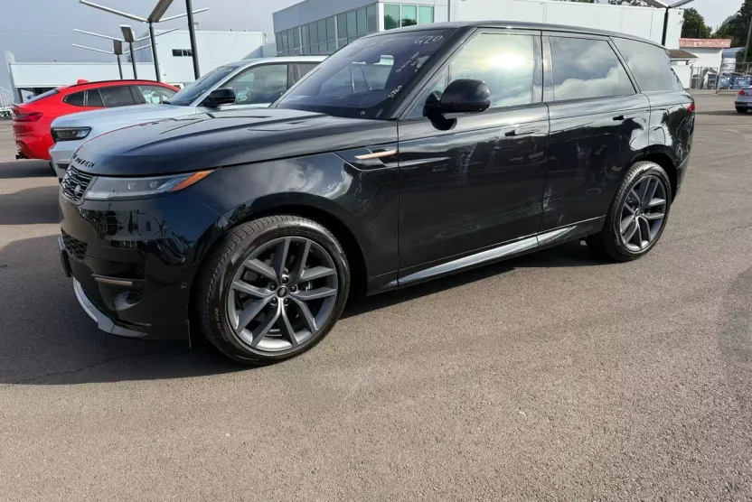 2023 Land Rover Range Rover Sport SE photo 1
