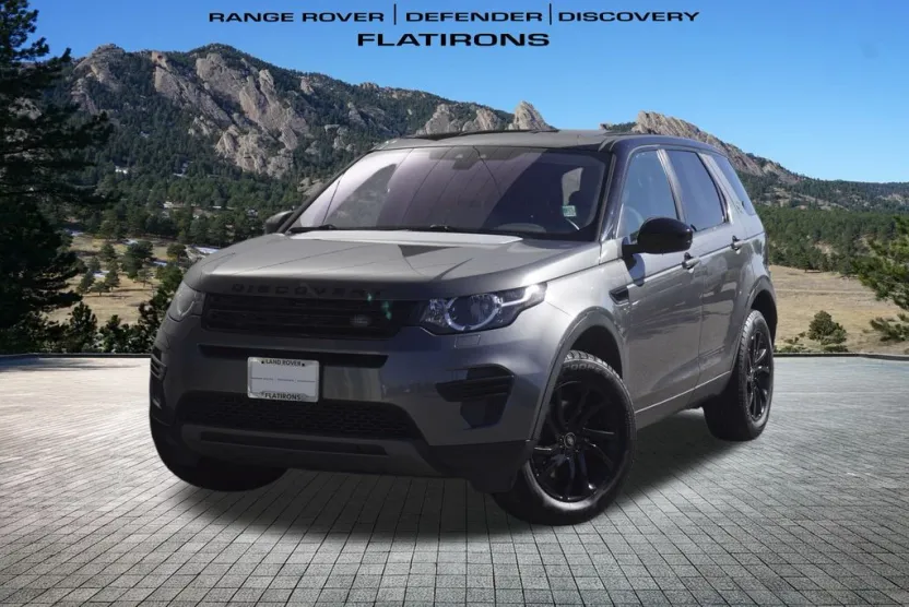2019 Land Rover Discovery Sport SE photo 1