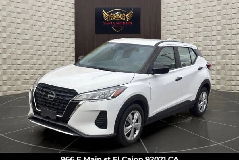 2023 Nissan Kicks S photo 1