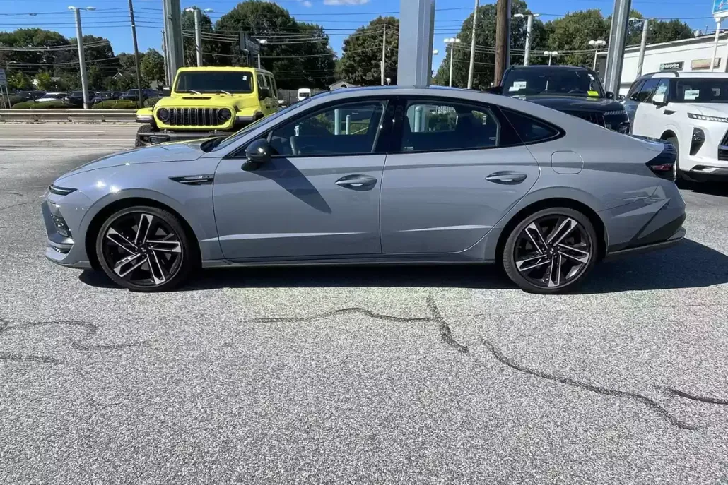2024 Hyundai Sonata N Line photo 1