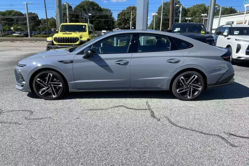 2024 Hyundai Sonata N Line photo 1