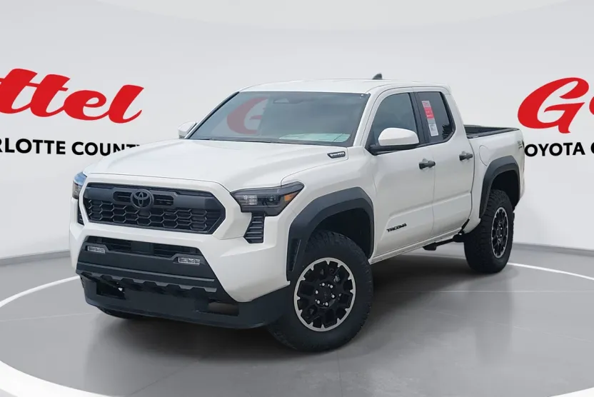 2025 Toyota Tacoma TRD Off-Road Double Cab photo 1