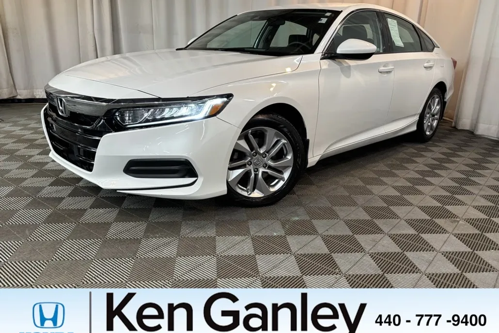 2019 Honda Accord LX photo 1
