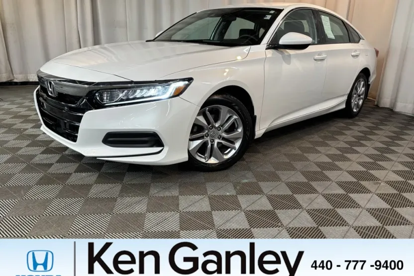 2019 Honda Accord LX photo 1