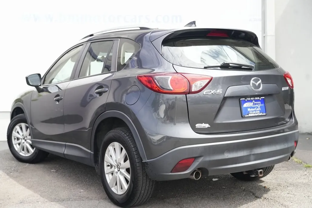 2016 Mazda CX-5 Sport photo 1