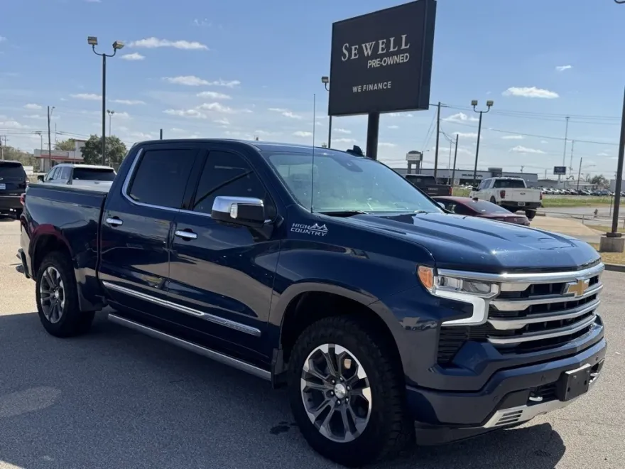 2023 Chevrolet Silverado 1500 High Country photo 1