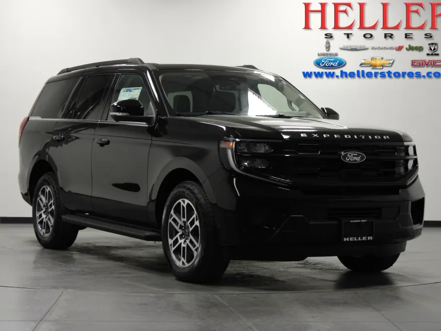 2025 Ford Expedition photo 1