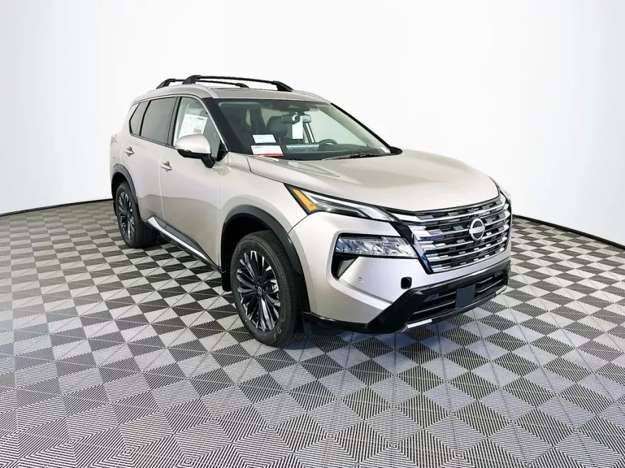 2026 Nissan Rogue Platinum photo 1
