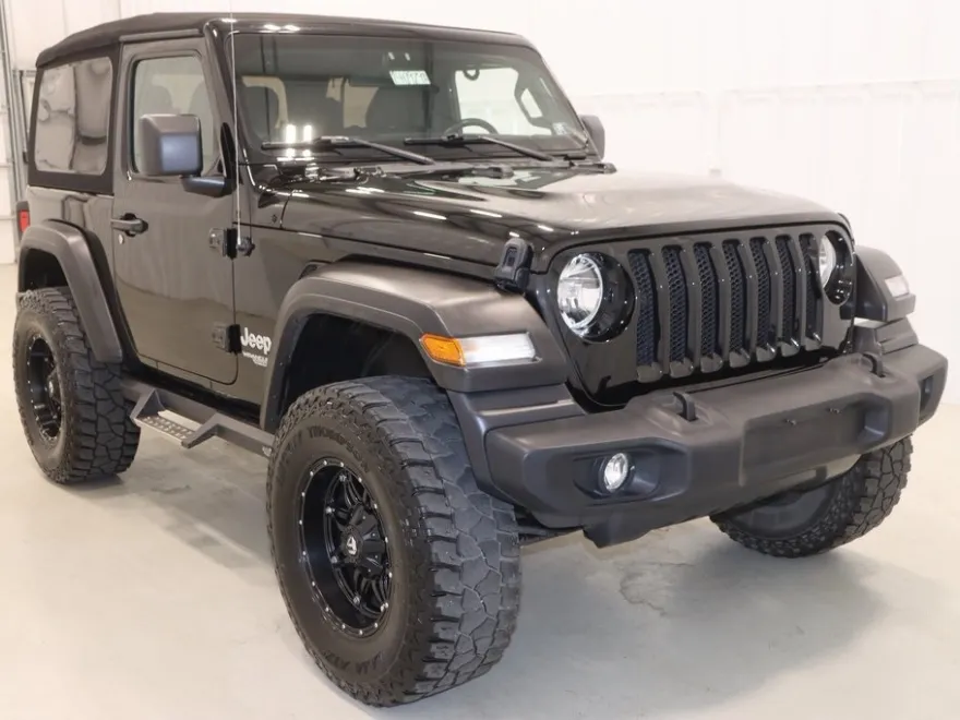 2020 Jeep Wrangler Sport S photo 1