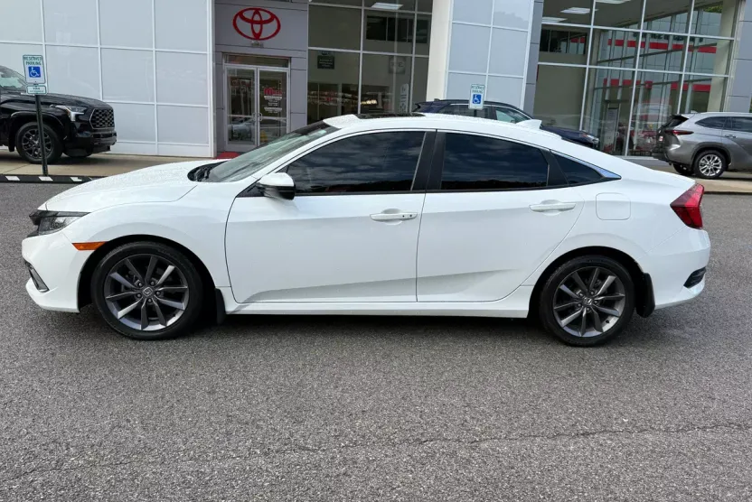 2021 Honda Civic EX photo 1