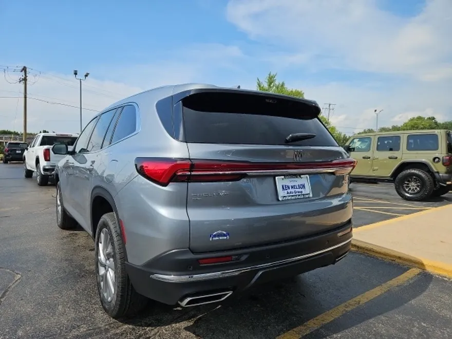 2026 Buick Enclave Preferred photo 1
