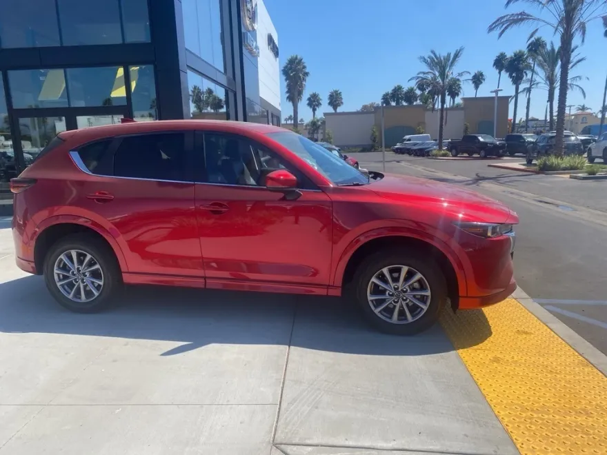 2024 Mazda CX-5 2.5 S Preferred photo 1