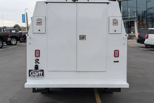 2025 Gmc Savana Cutaway 3500 photo 3