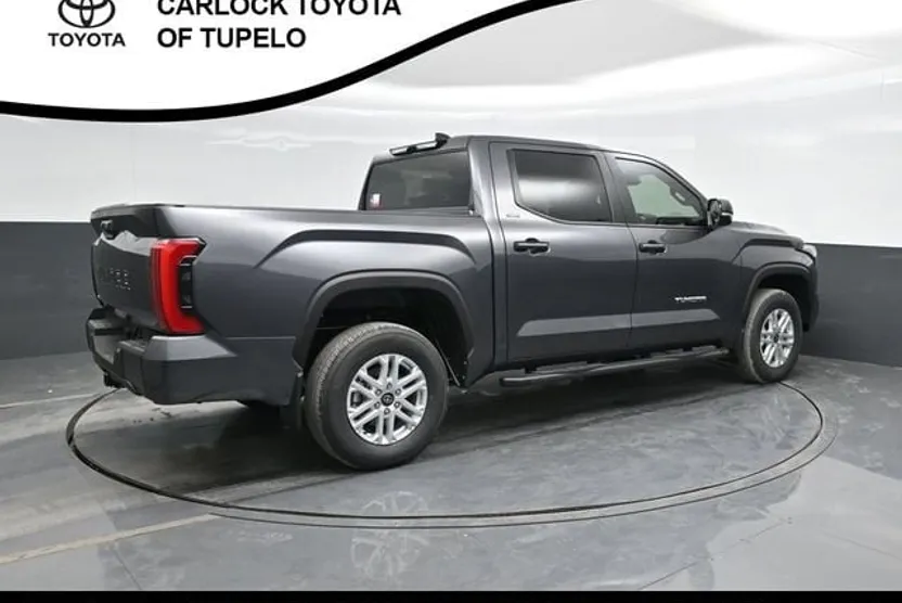 2026 Toyota Tundra SR5 photo 1