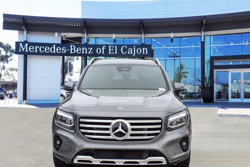 2026 Mercedes Benz GLB 250 photo 1