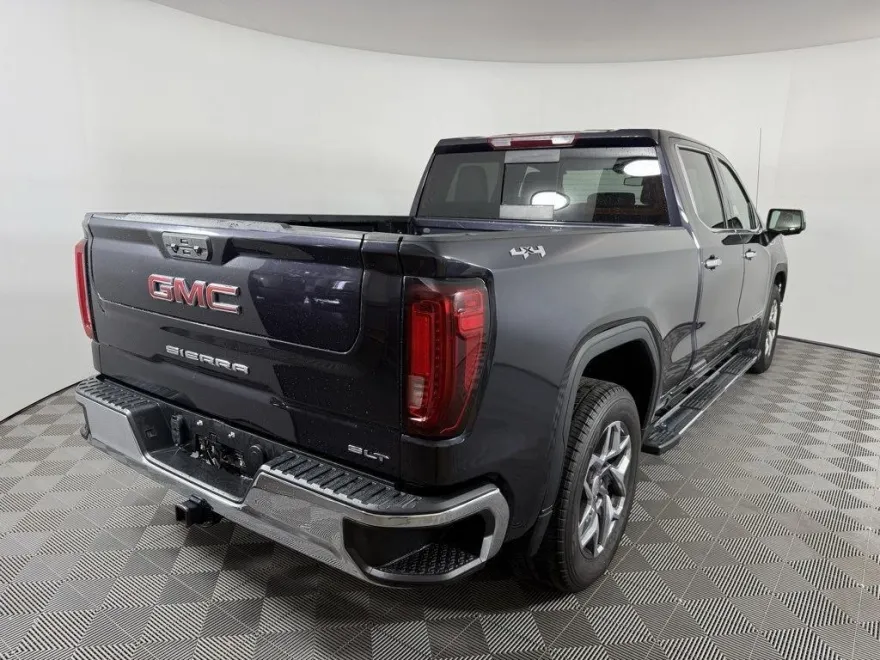 2022 Gmc Sierra 1500 SLT photo 1