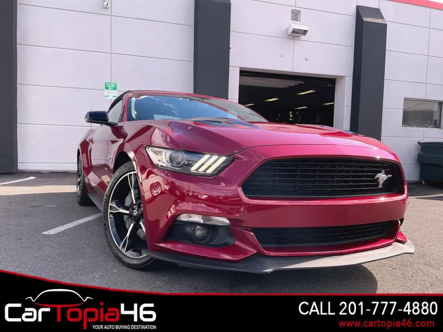 2017 Ford Mustang GT Premium Convertible photo 1