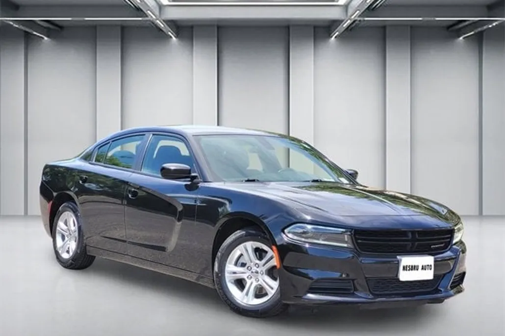 2022 Dodge Charger SXT photo 1