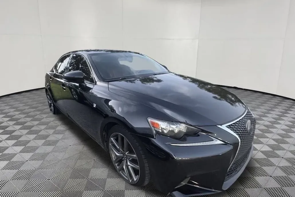 2016 Lexus IS 200t photo 1