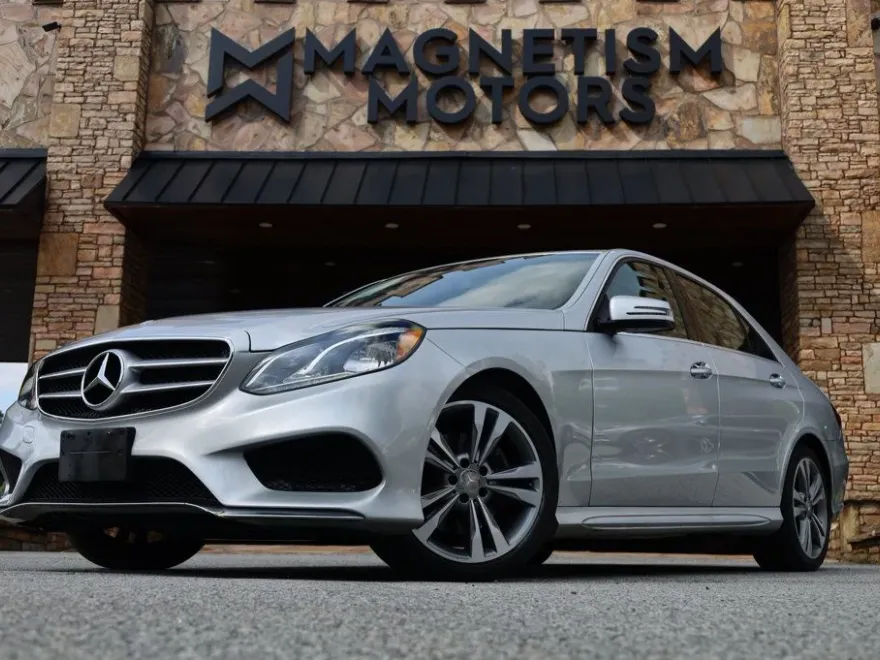 2014 Mercedes Benz E photo 1