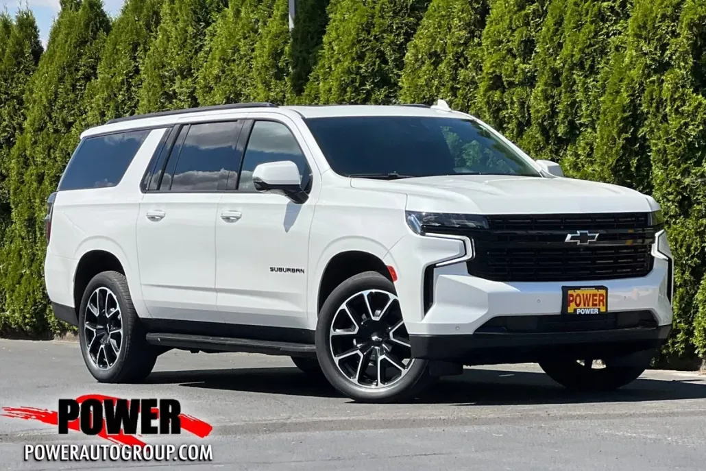 2023 Chevrolet Suburban RST photo 1