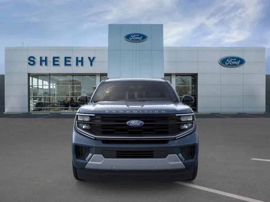 2025 Ford Expedition MAX Platinum photo 1