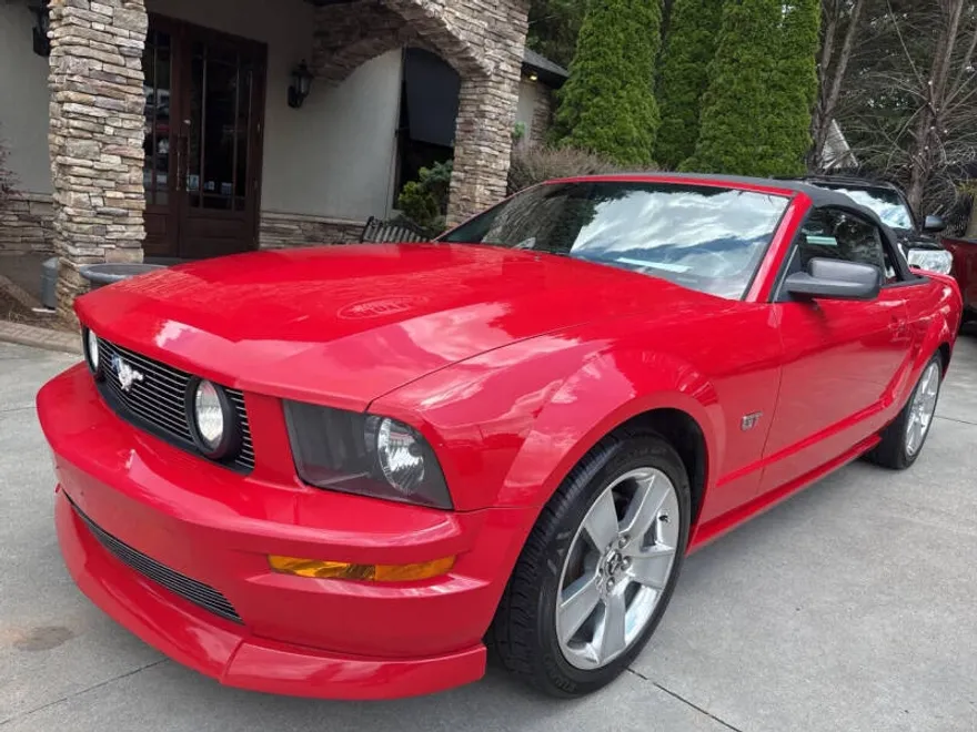2006 Ford Mustang GT Premium Convertible photo 1